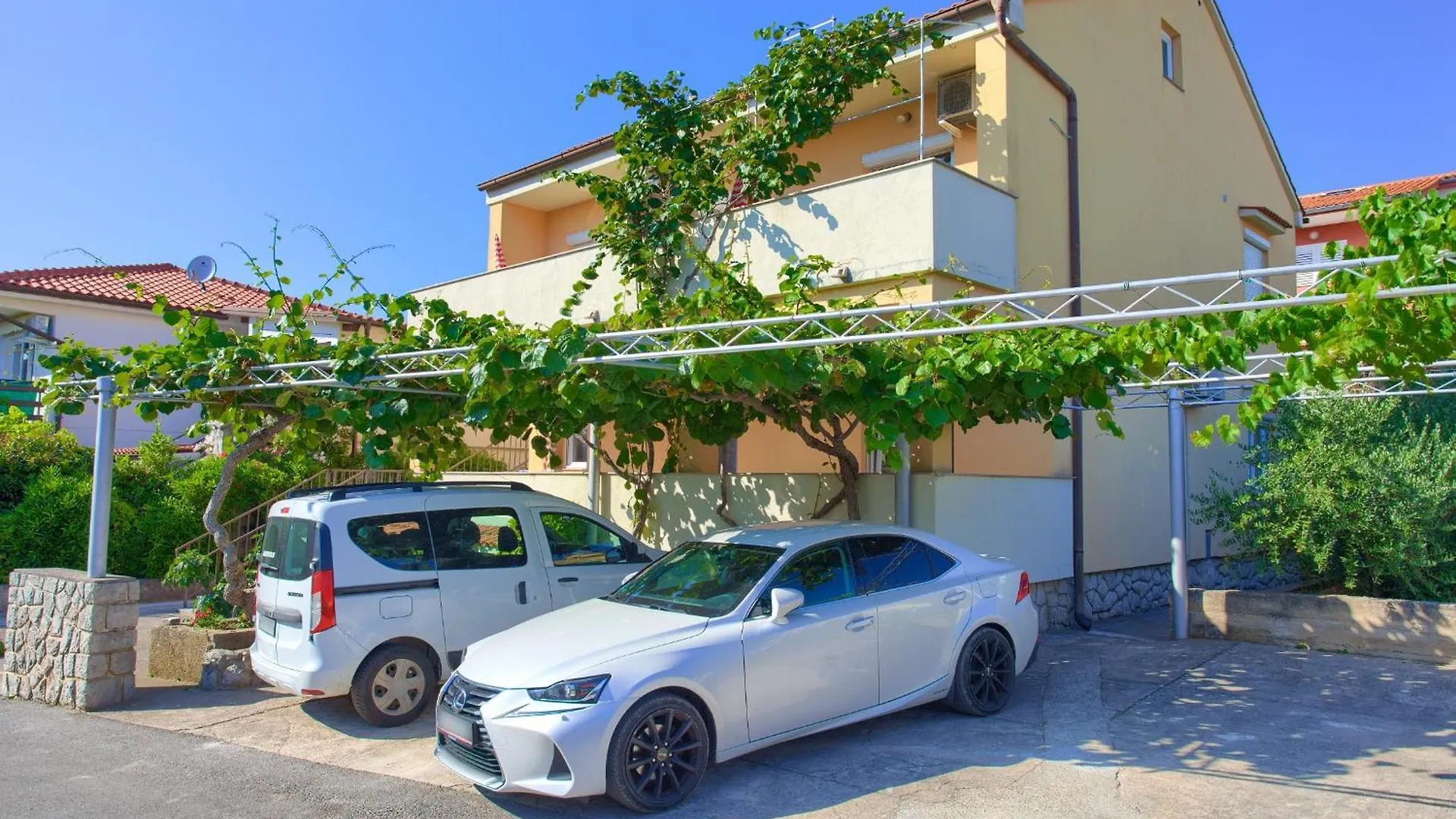 Apartments Petra Krk Town