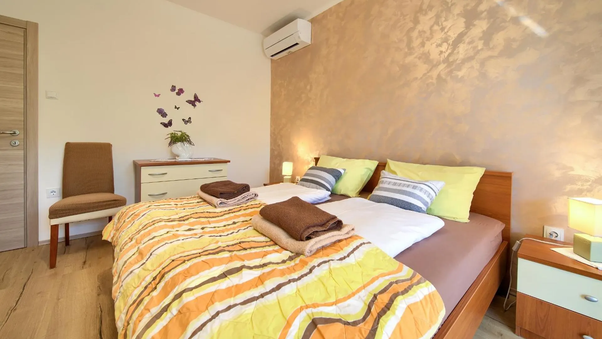 Apartments Petra Krk Town 0*,  Chorvatsko